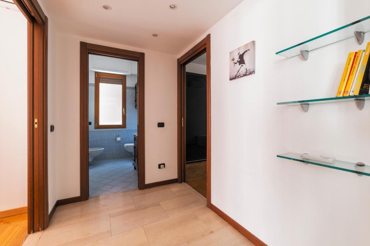 Cenisio M5 Lovely - With Balcony! Milano