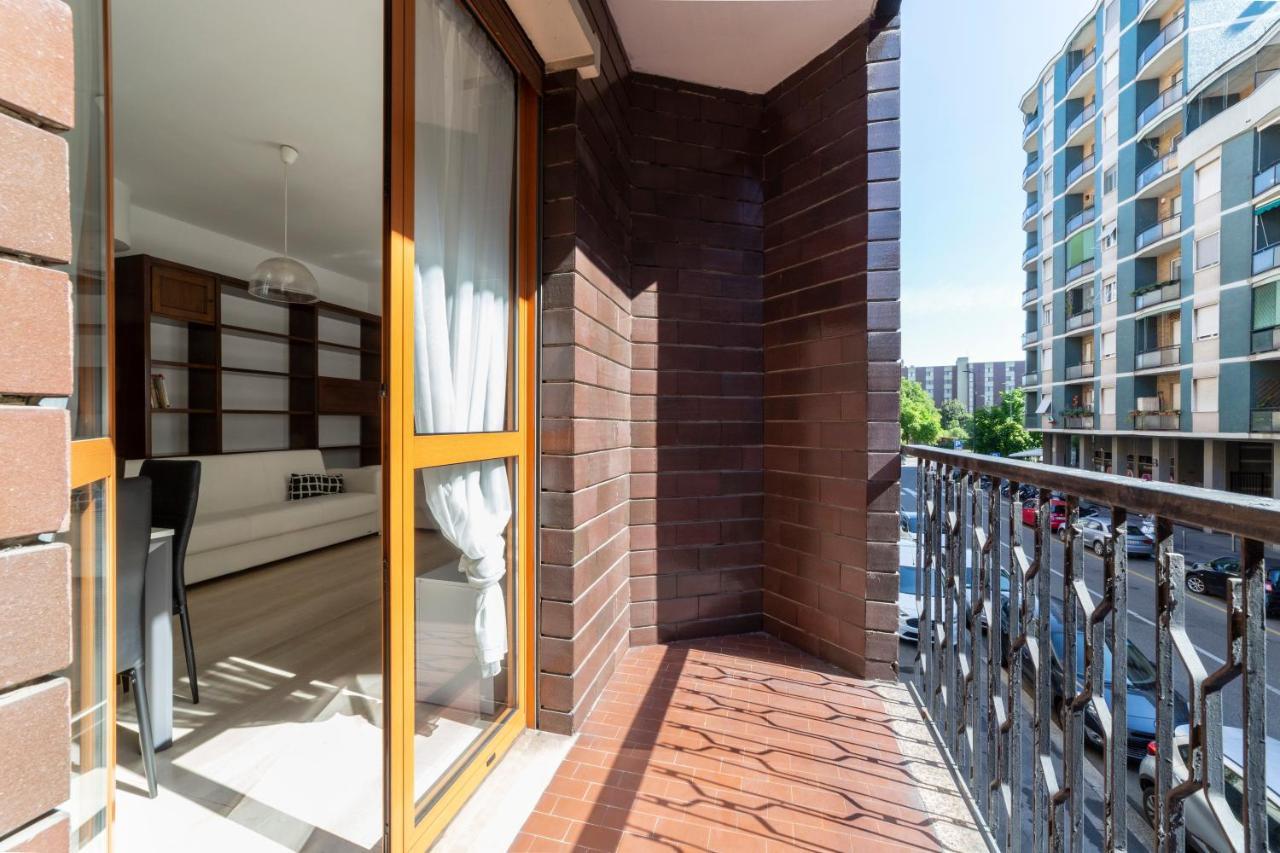 Cenisio M5 Lovely - With Balcony! Appartamento Milano